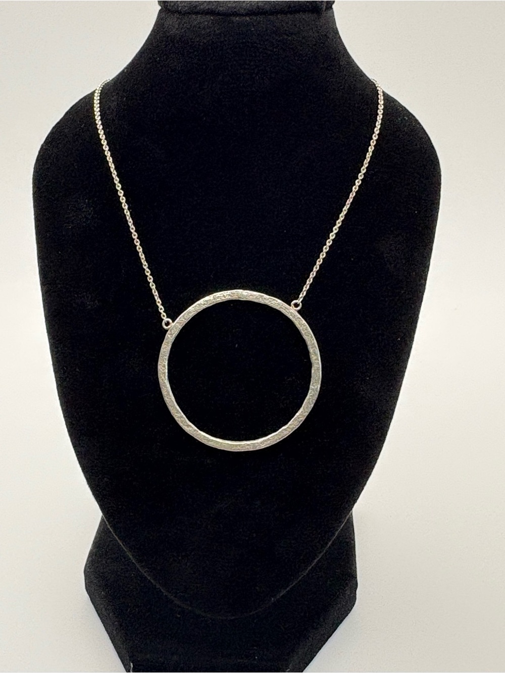 Silpada Vintage Hammered Open Circle Pendant Necklace - Silver